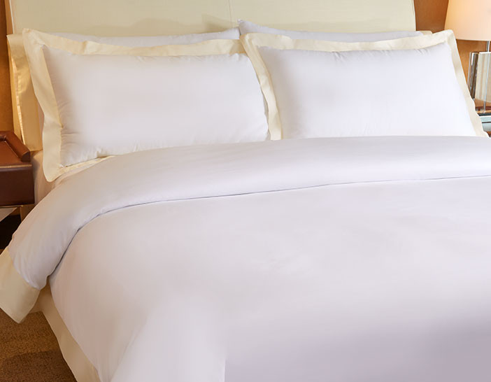 Champagne Linen Set