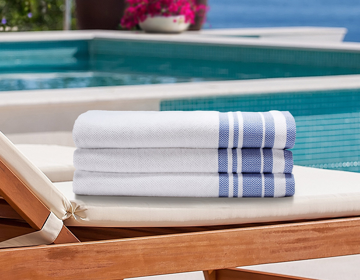 luxury-collection-pool-towel-luxeu-322-01-16-01_lrg.jpg