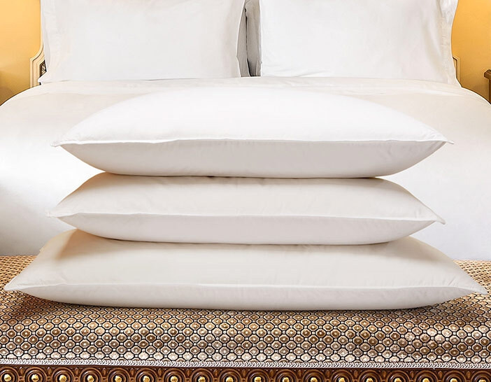 Almohada de plumón y plumas